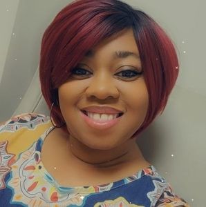 Meet your Posher, Alicia